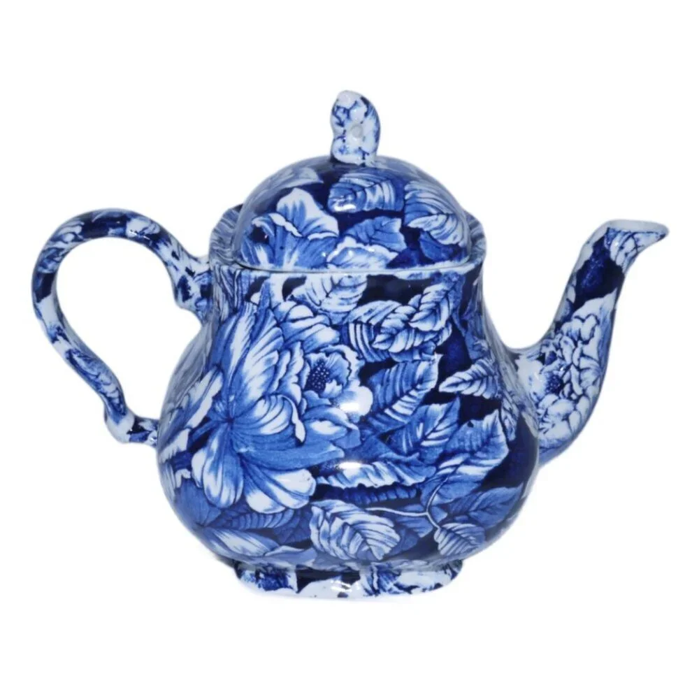 CHURCHILL Staffordshire England cobalt blue & white tea pot 7.5